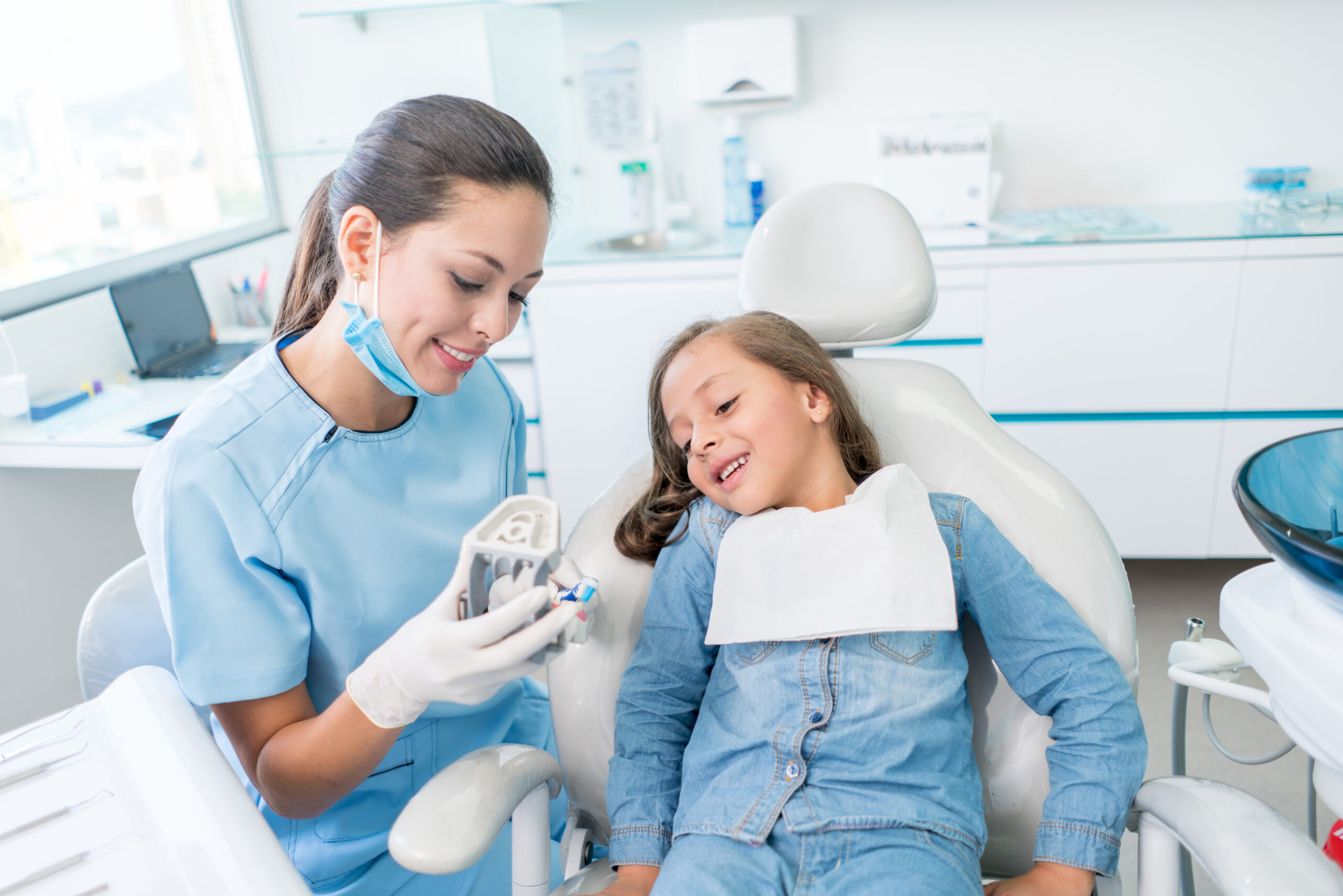 Children’s dental hygiene with training