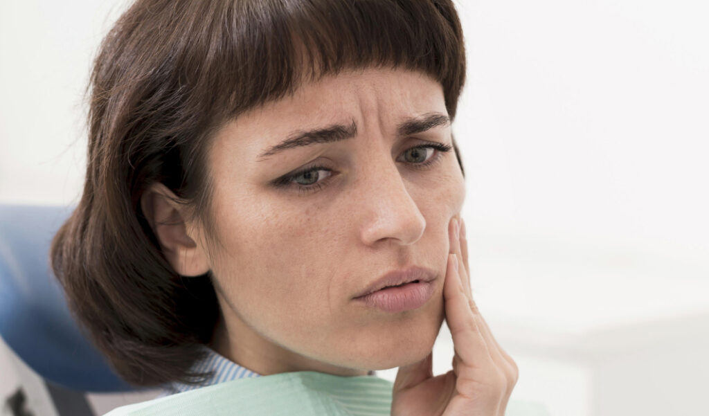 Periodontal disease – causes, symptoms, treatment options