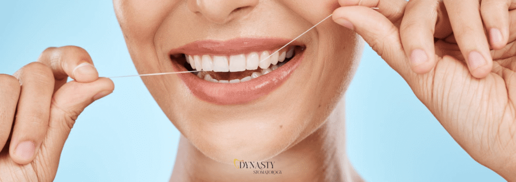 What Is the Right Way to Floss – A Step-by-Step Guide