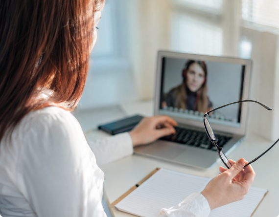 Patient speaking with a dentist online